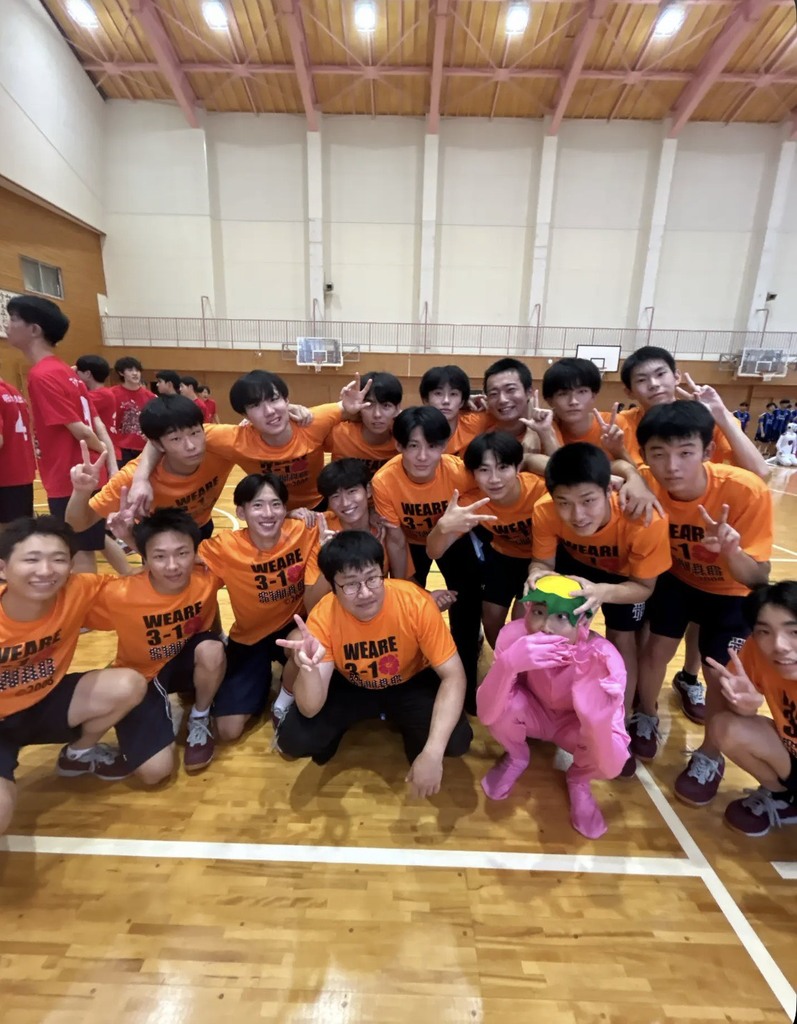 T県立T高等学校　3年1組様のクラスTシャツ制作実績